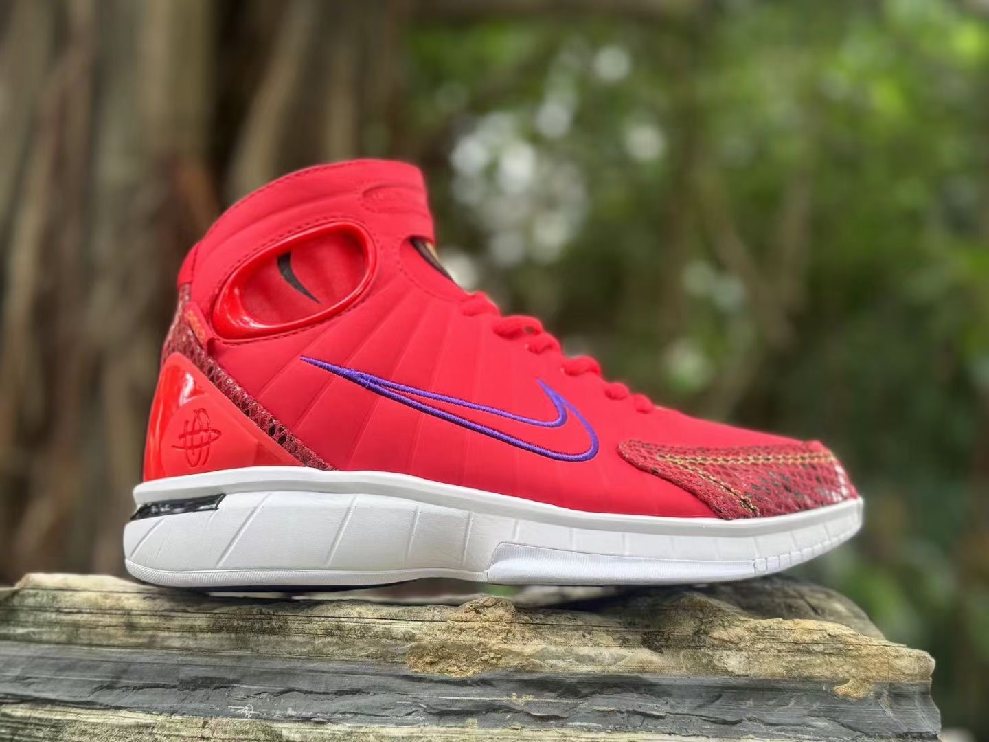 Nike Air Zoom Huarache 2K4 Red Black Mamba